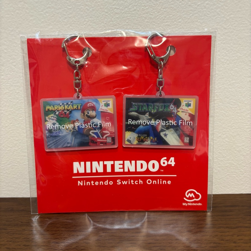 Nintendo Rewards Nintendo 64 Mario Kart & Starfox Keychain Set New
